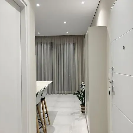 아파트 San Pietro, Sunshine Two Bedroom *