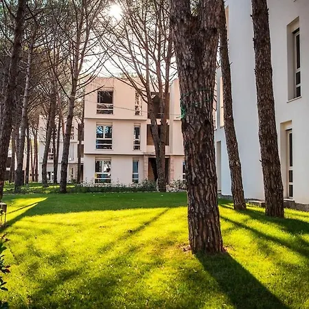 San Pietro, Sunshine Two Bedroom 아파트 *